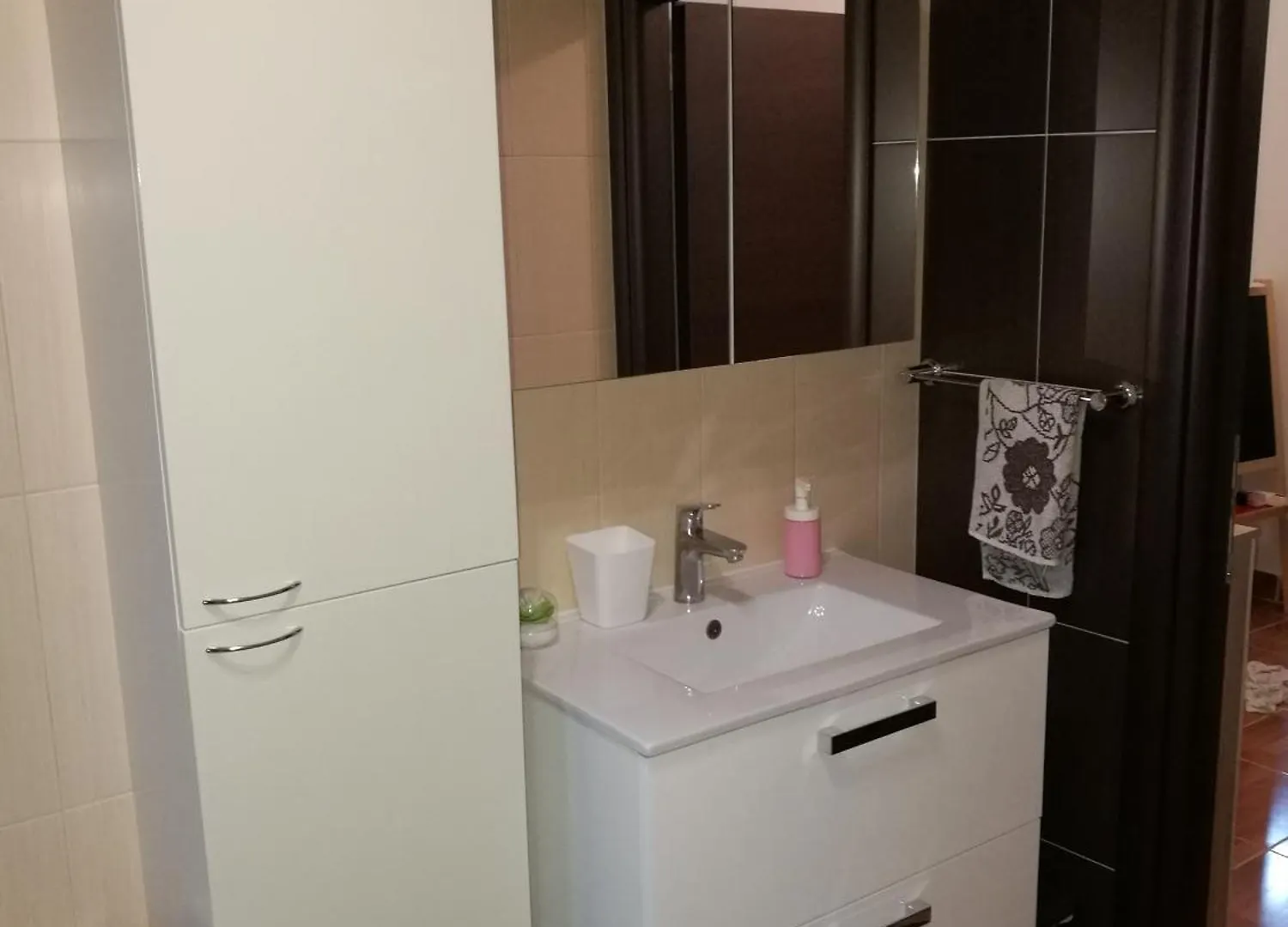 Dorothy Apartment 普拉