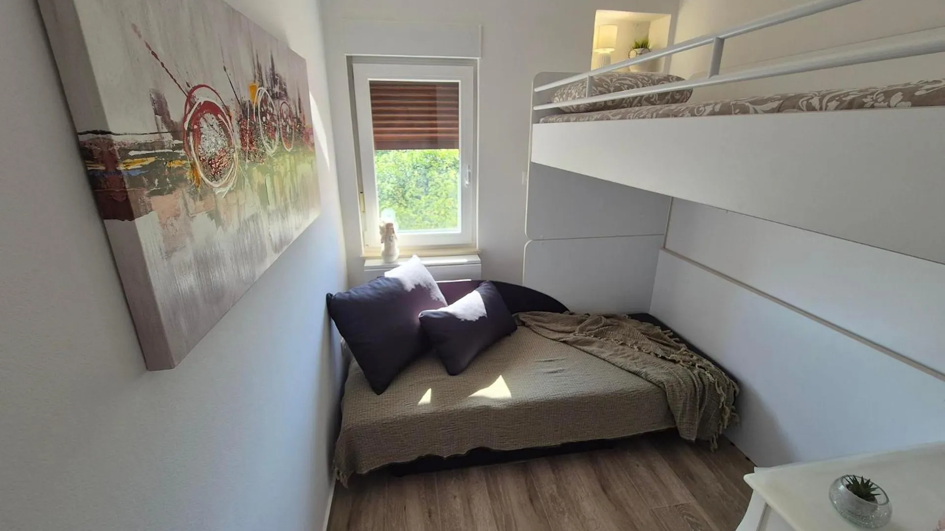 Dorothy Apartment 普拉